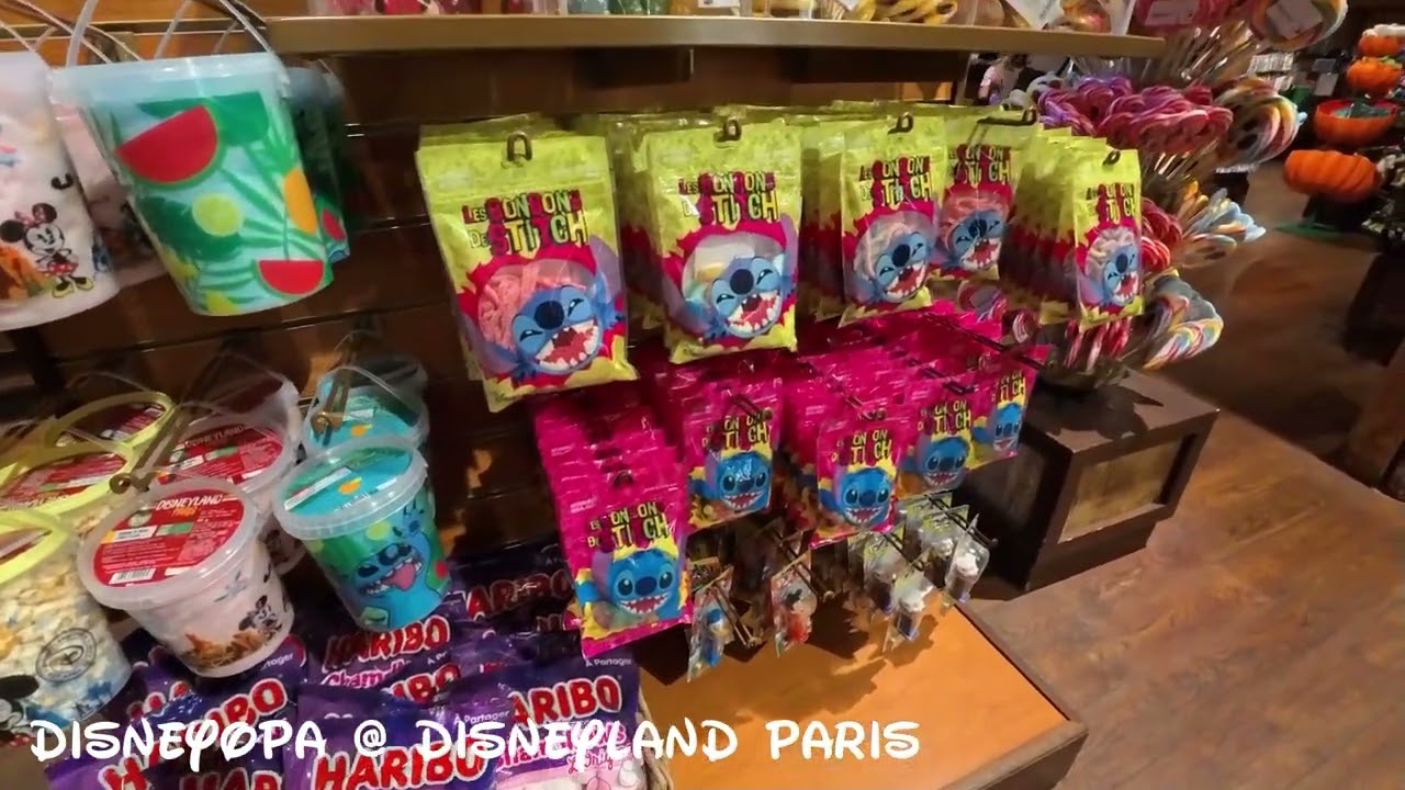 HALLOWEEN UPDATE ALAMO TRADING POST 1/2 - SHOP WALK THROUGH - Disneyland Paris - DisneyOpa