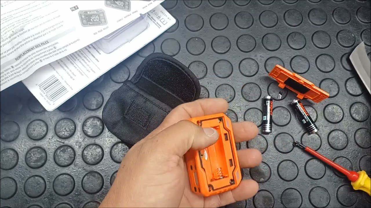 Klein tools - NEW Digital Angle Gauge with LED Alerts - 935DAA -  Nível digital para eletricista.