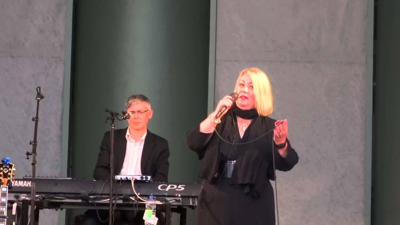 Insensitive - Jann Arden (Aug 7, 2015 - Victoria, BC)