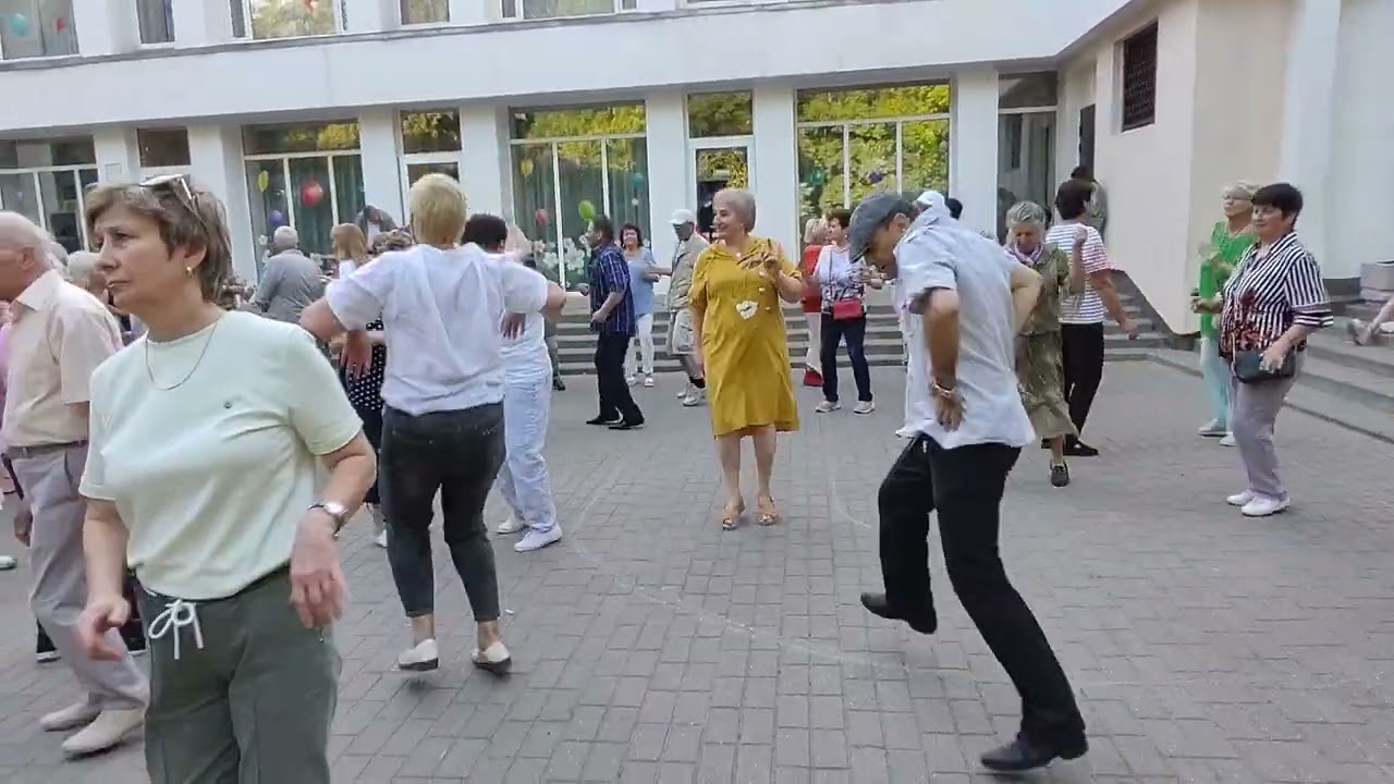 Танцуем .........26.05.24 Гомель парк Луначарского 🥰