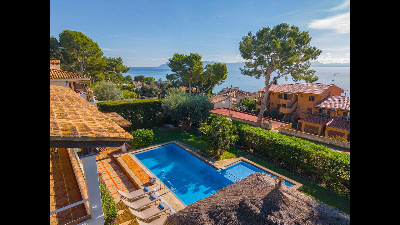 VILLA FARRUTXET WITH PRIVATE POOL ALCUDIA