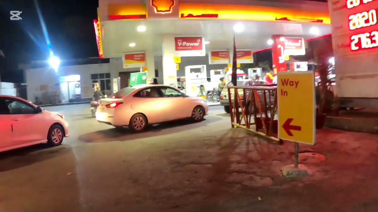 Petrol Price Increased at Night | Petrol Shortage in Pakistan | 4k view 