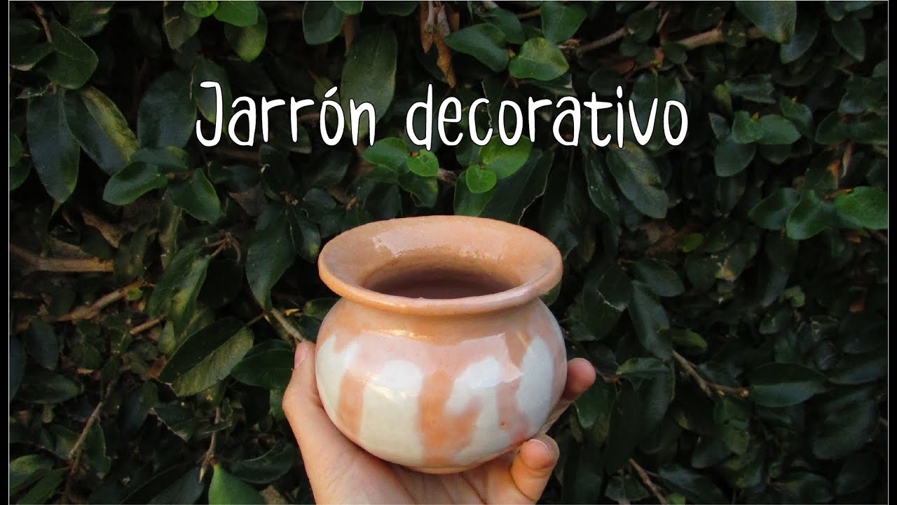 Haciendo un Jarrón de cerámica en torno alfarero | Taller el Vacio