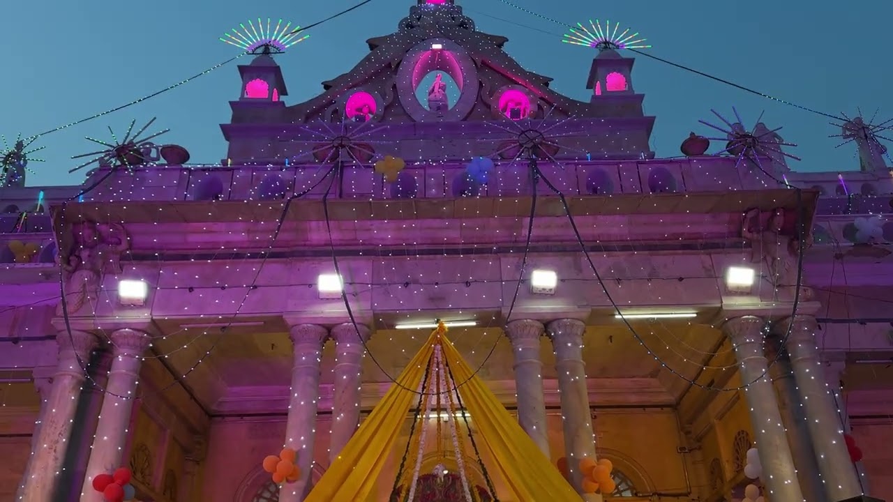 “Vrindavan ke prasiddh mandiron ka adbhut darshan 🙏#vrindavan #bhaktipath #reelsindia #viralreels 