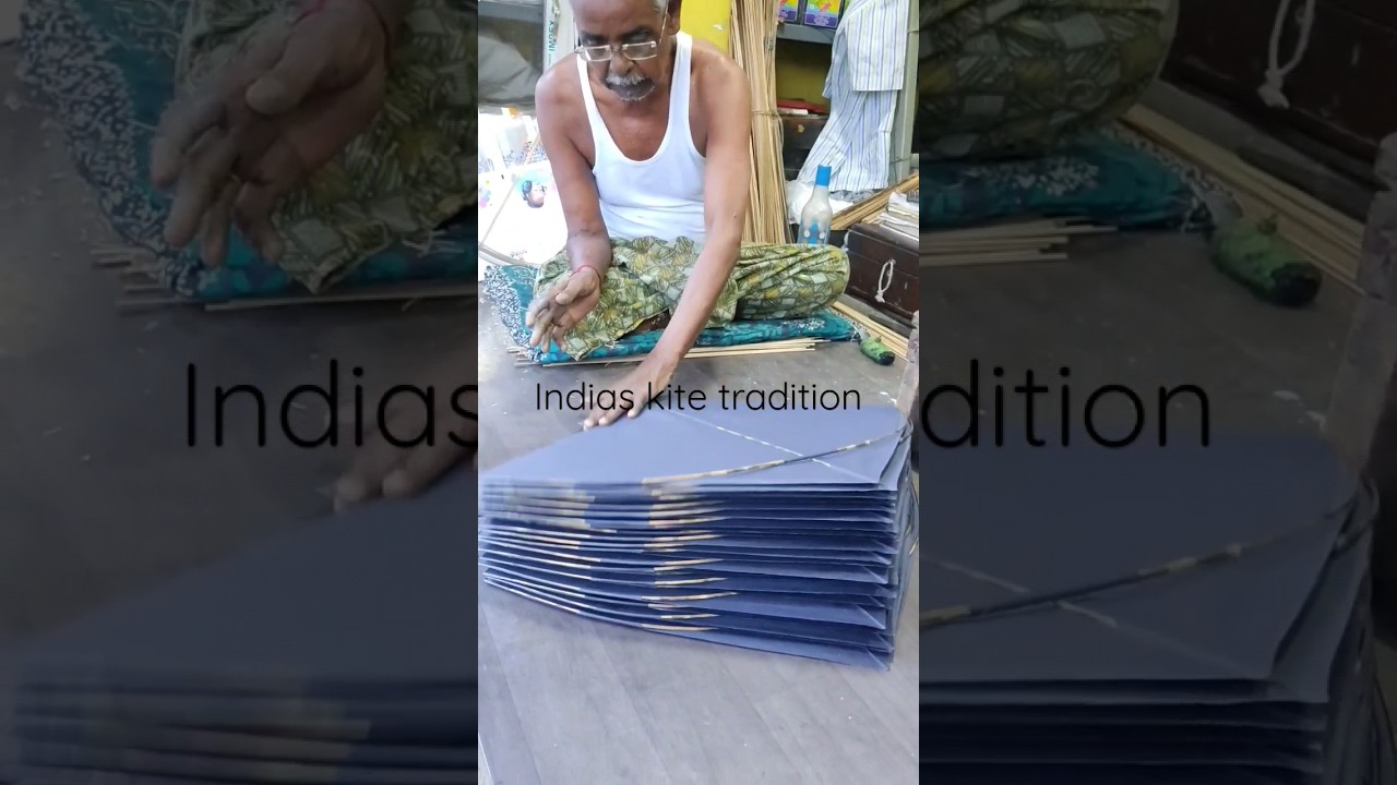 Ajit Da-one of the oldest kite makers of kolkata#patang #kite #shorts ⭐⭐⭐⭐⭐⭐⭐⭐⭐