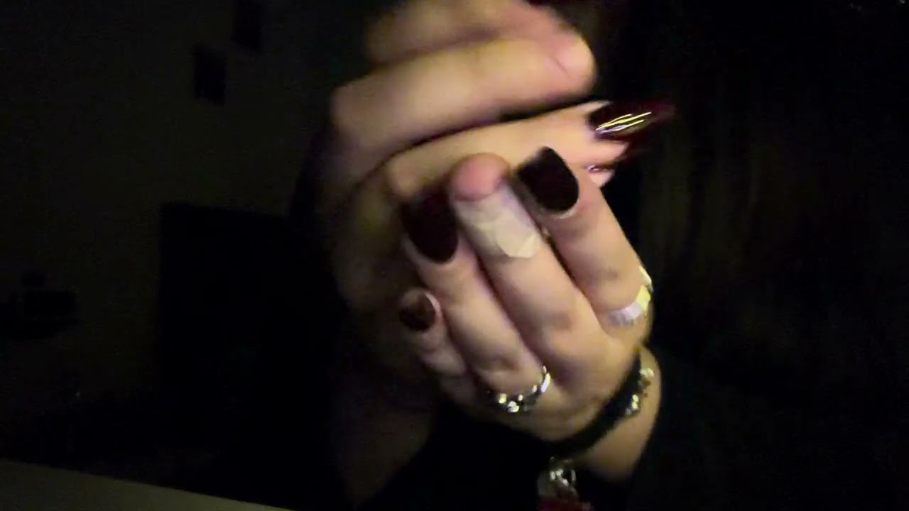 Late Night Lo-Fi ASMR |⚠️ Flash Warning | Eating Sounds|