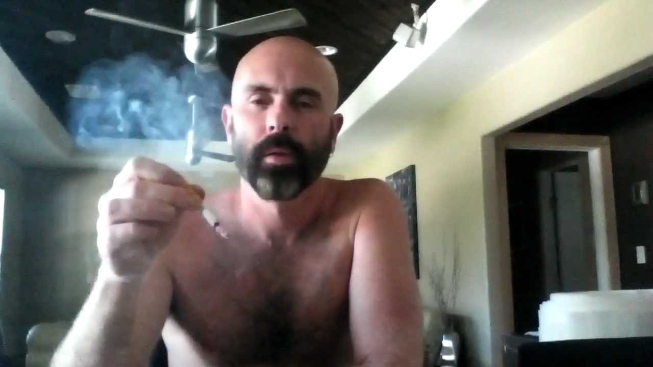Reds Smoke