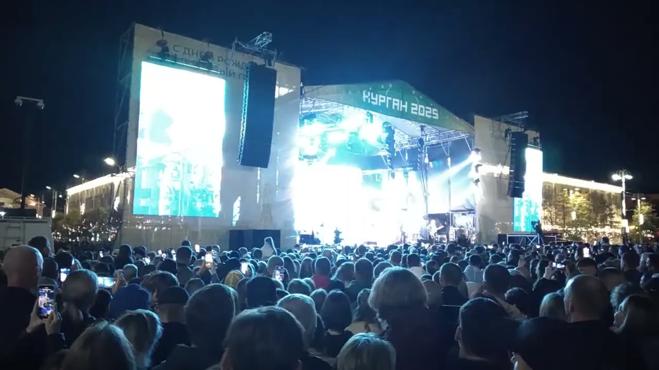ГДЕ  ЖЕ  РЯДОМ  ТЫ