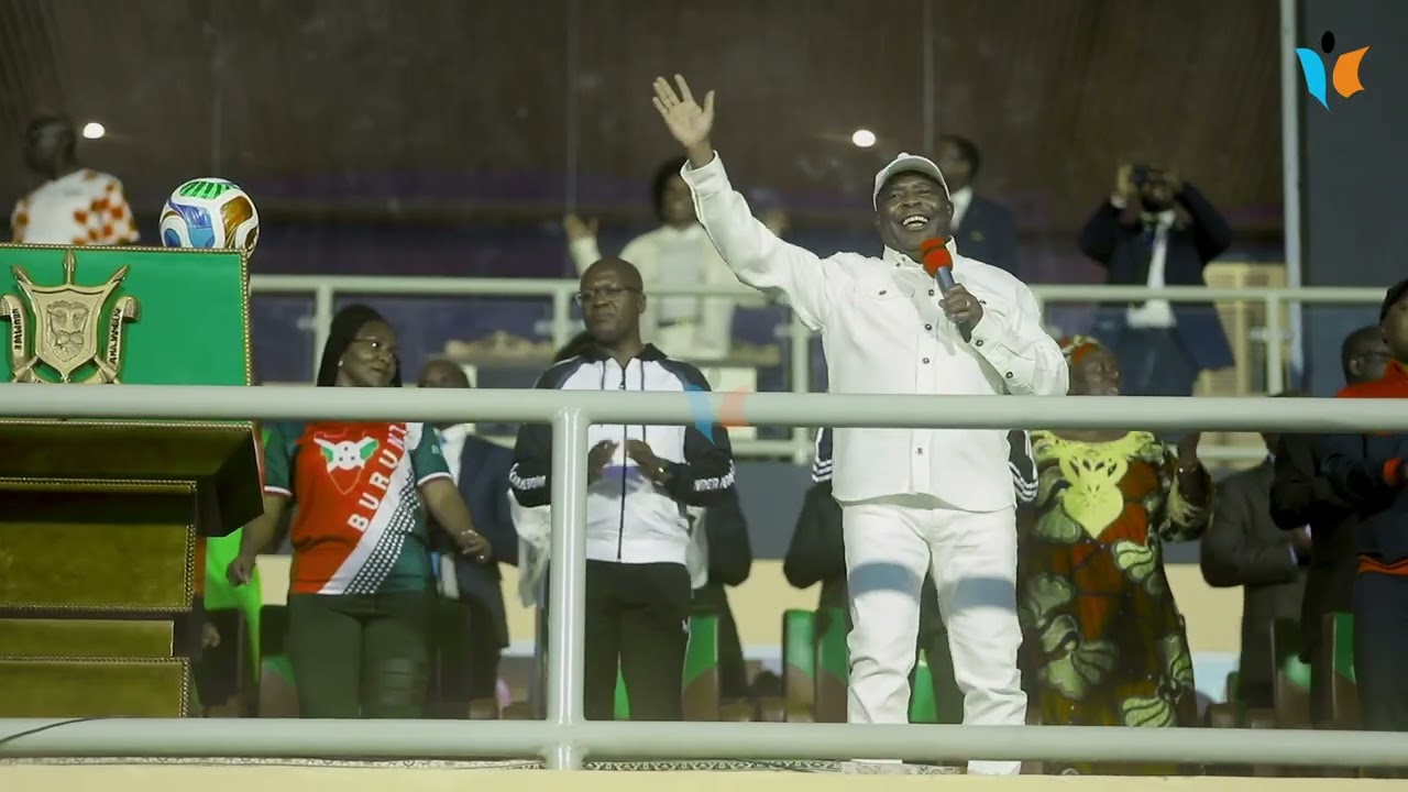 💃 Evariste Ndayishimiye yahagurukije stade yose gutamba bashima stade inrwari president