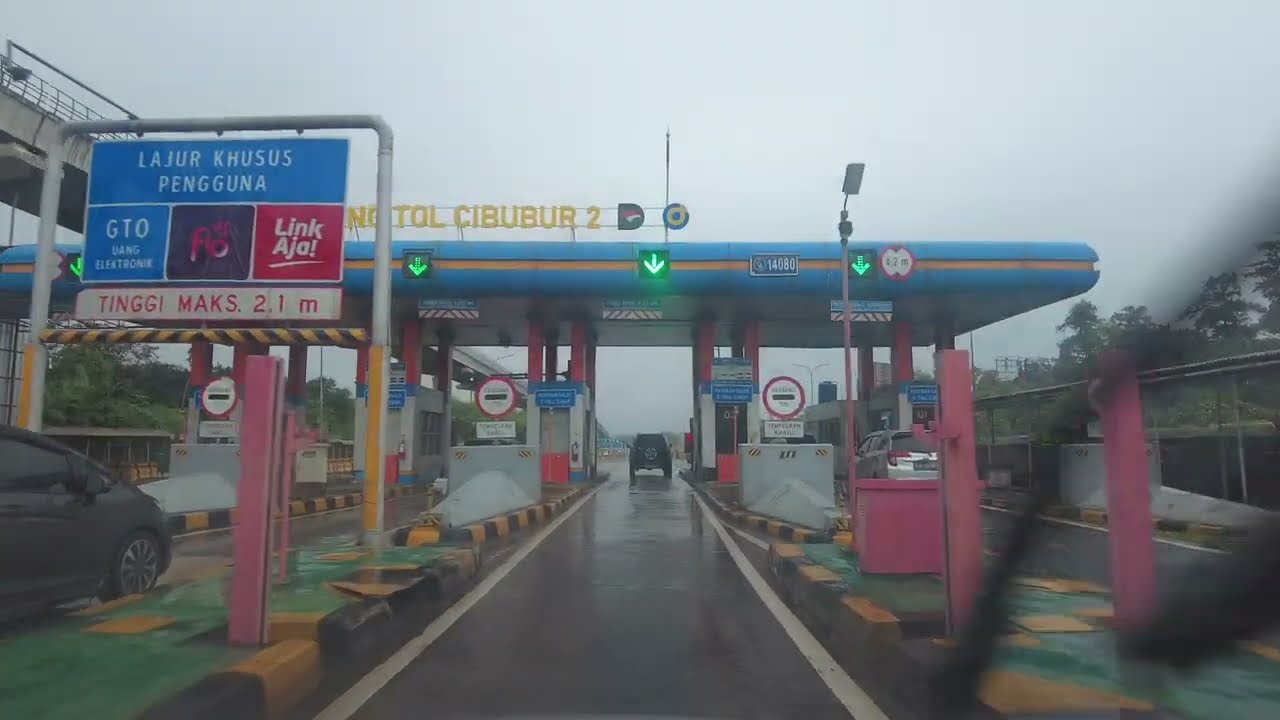 Rainy Morning Drive from Raffles Hills Cibubur to Taman Mini East Jakarta  via Transyogi & Jagorawi