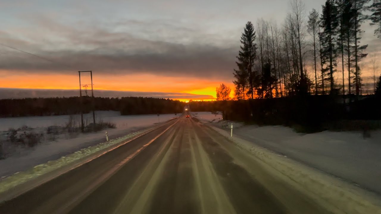Aurinko laskee länteen matkalla pohjoiseen🙏