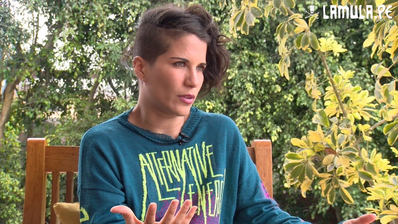 'Más allá del muro': Entrevista a Eva Bracamonte