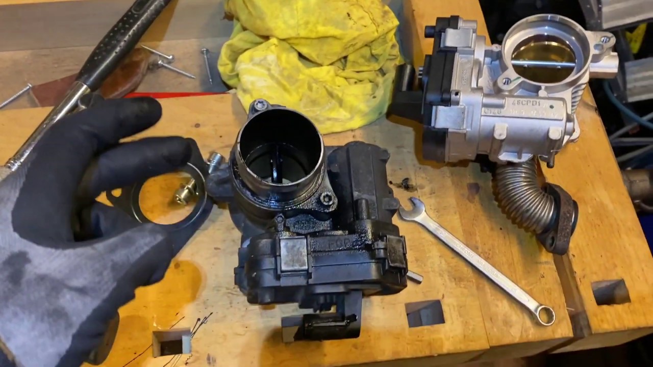 Saab 9-3 1.9 TID Changing EGR Valve and Throttle Body