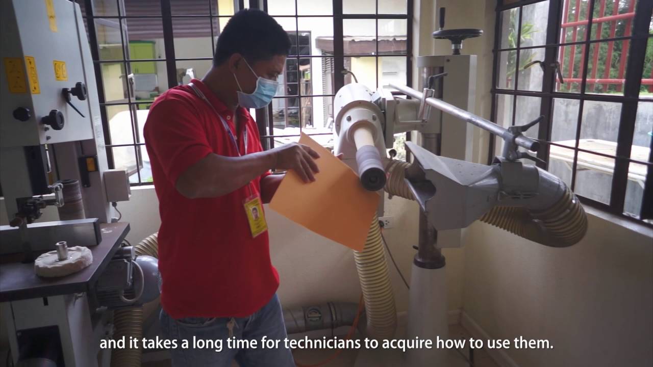 Super low cost prosthetic leg using 3D scan and print technology in the Philippines