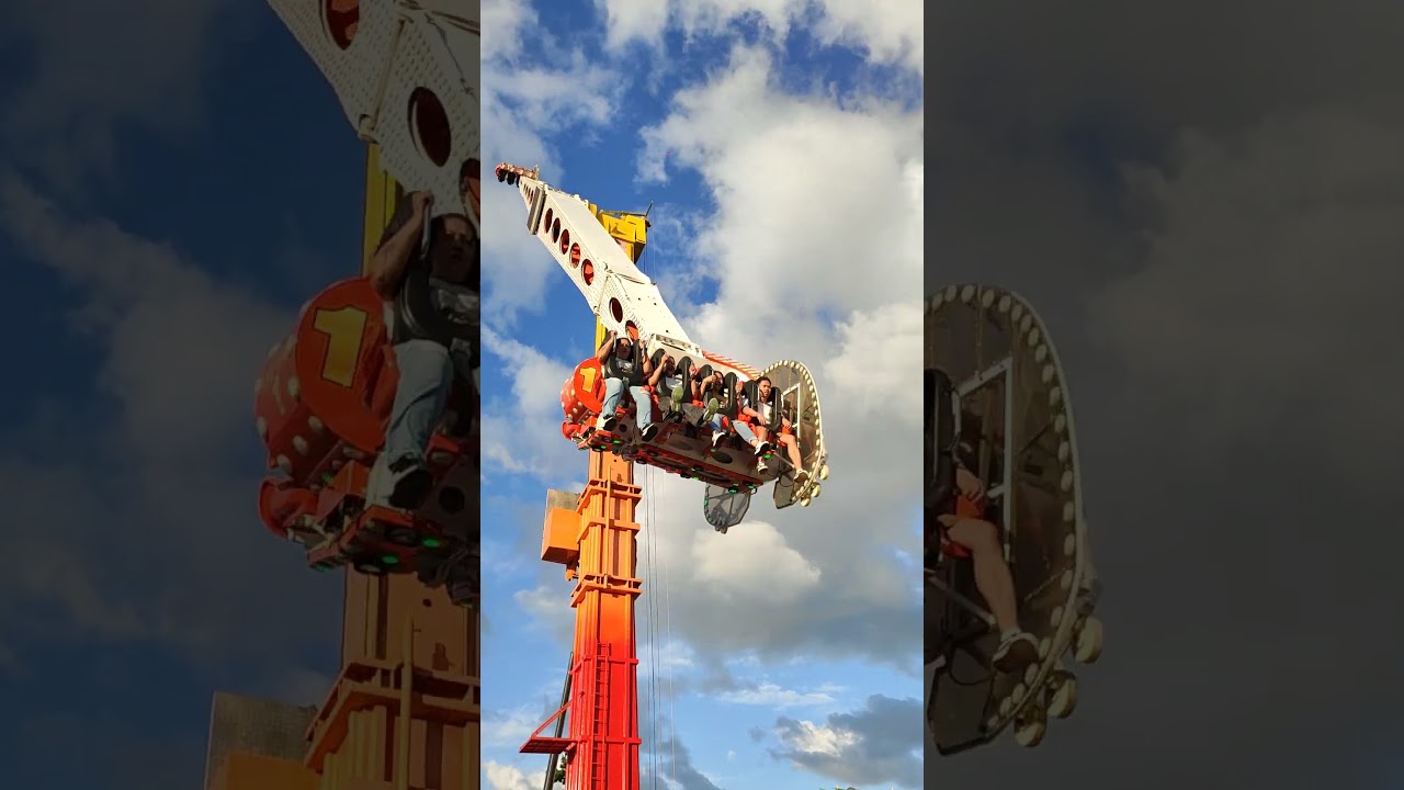 Booster Maxx. F&ecirc;te Foraine de Paris. #Short #BoosterMaxx #Attraction #F&ecirc;teForaine #Paris2024 #Ride