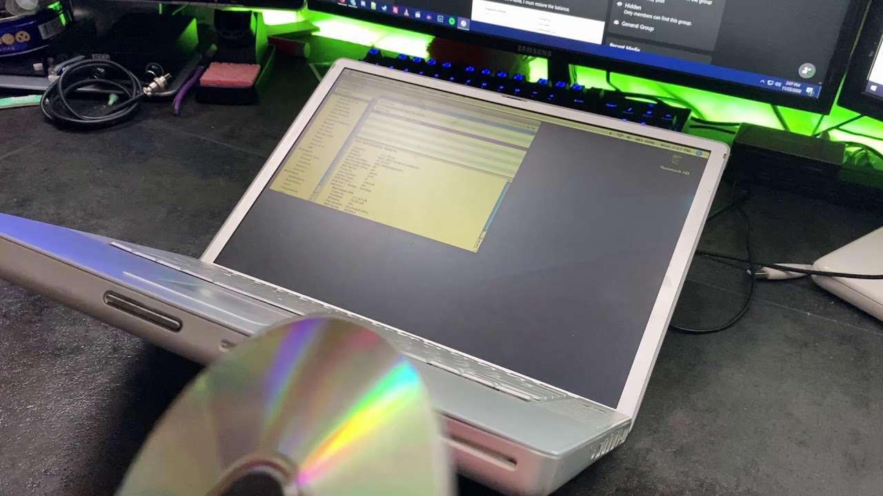 A look at a 2004 PowerBook G4 15