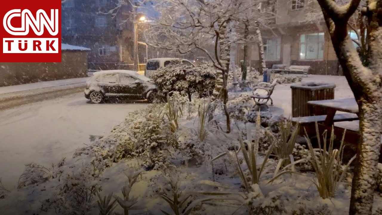 İstanbul'da Kar Yağışı Başladı! | CANLI HABER