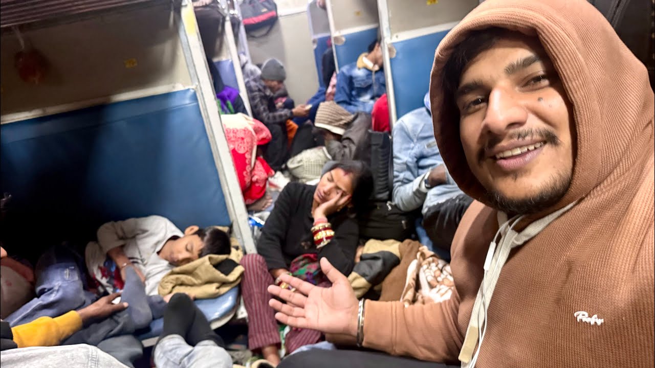 Train ke General Coach se Gaya Dost ki Shadi mai || Mr Vishal 