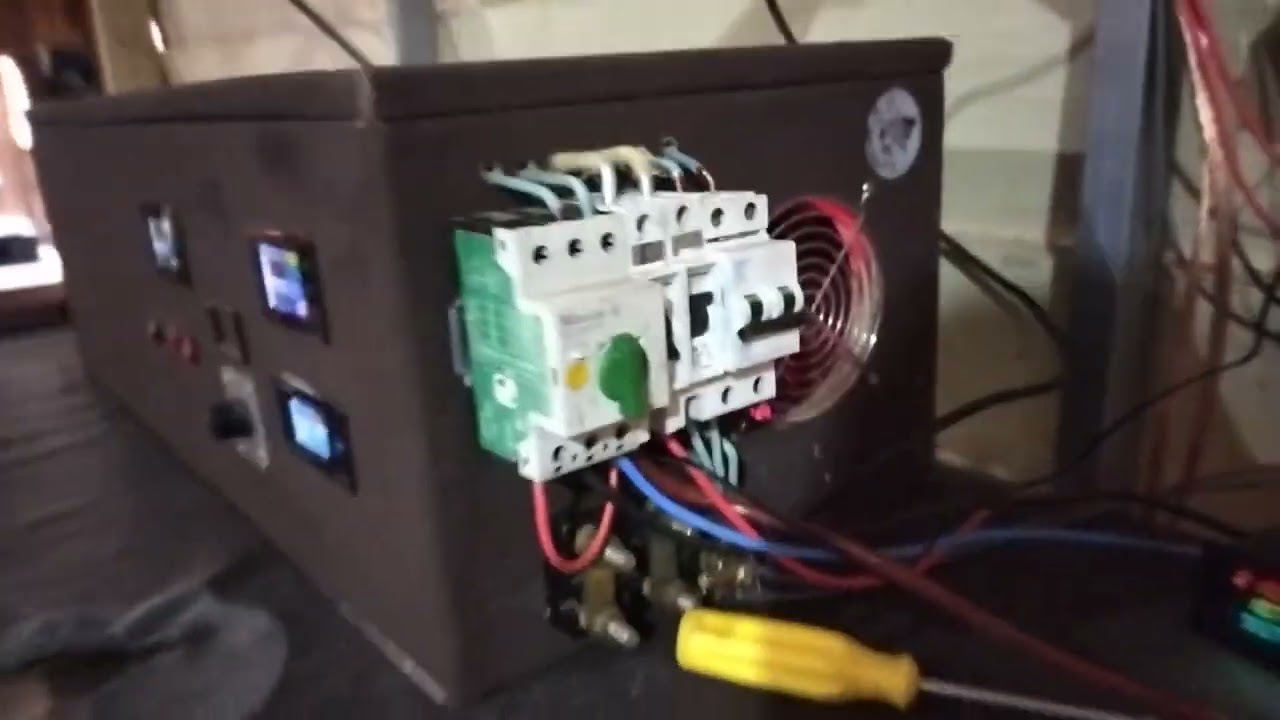 Roda d'água 1 ano depois totalmente off grid, teste de potência máxima.