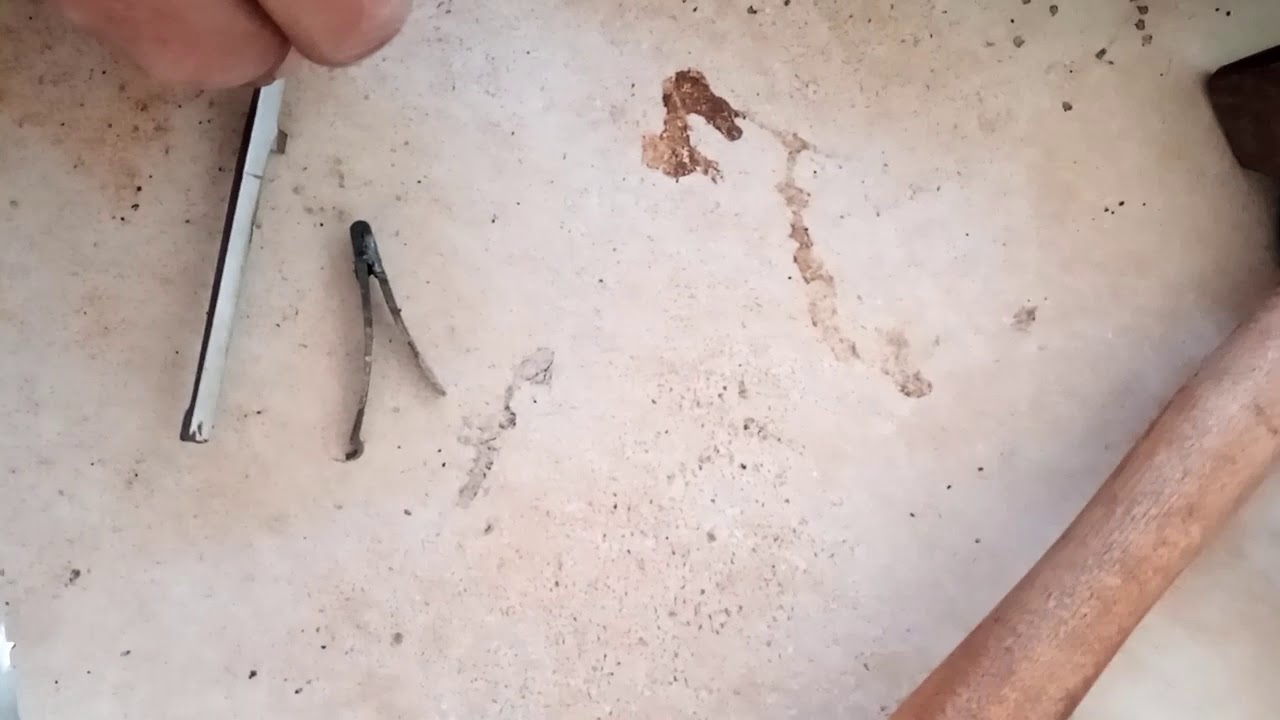 طريقة صناعة نابض ورقي لبنادق الصيد أو البنادق القديمهhow to made a leaf spring for guns