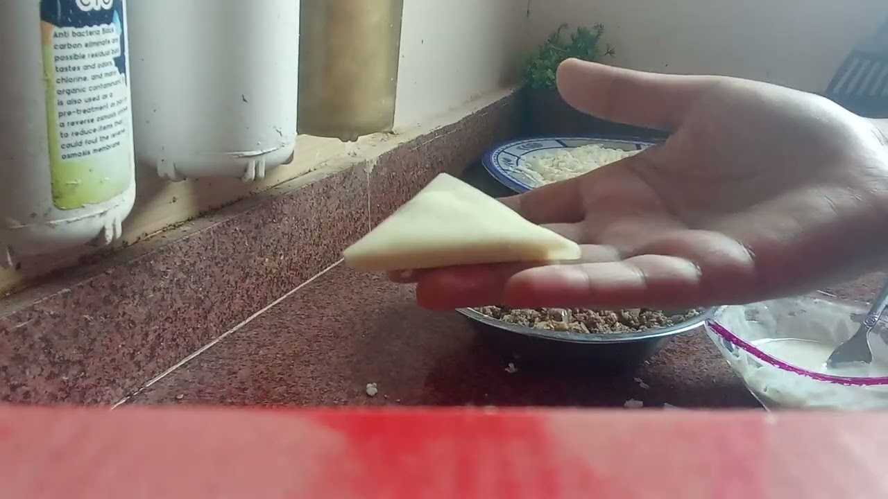 طريقه عمل السمبوسه بثلاث حشوات الجبنه واللحمه وحشوه الحواوشي
