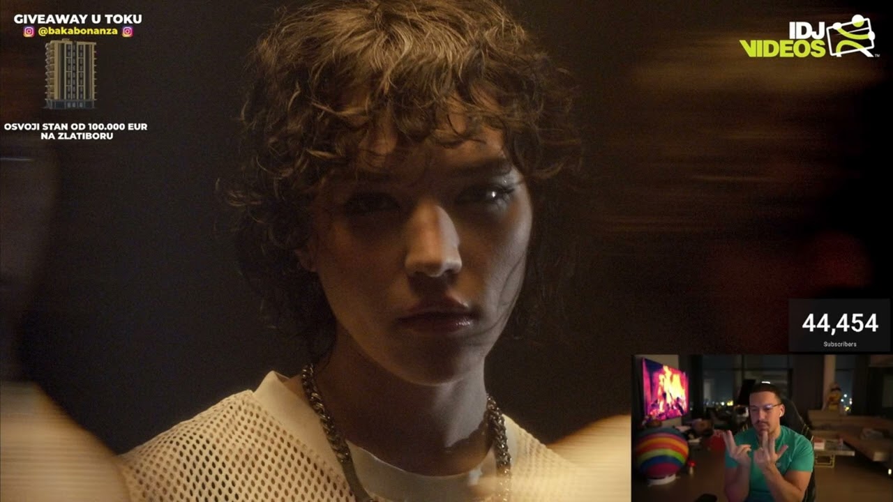 Baka Prase Reaguje Na Voyage - Varnice