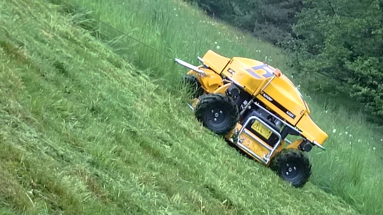 Dimostrazione Tosaerba Radio-comandato SPIDER ILD 01 - CIRCOLO GOLF VILLA D'ESTE