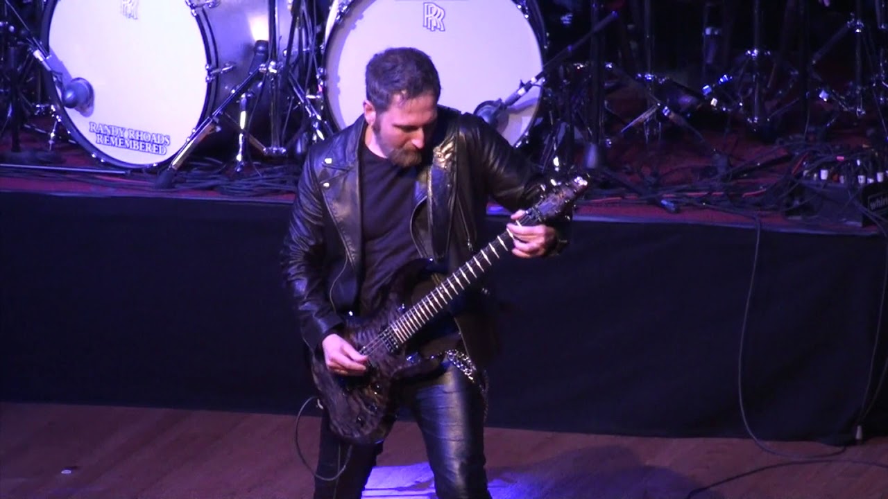 Monte Pittman, Madonna guitarist plays 