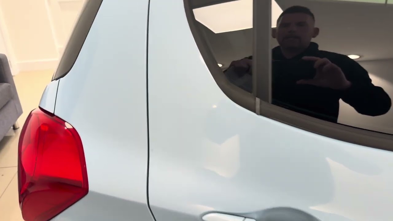 Vauxhall Viva 1.0i 75ps SL 5dr 2015/65 done 55000 miles @andrewtomscarsales574 