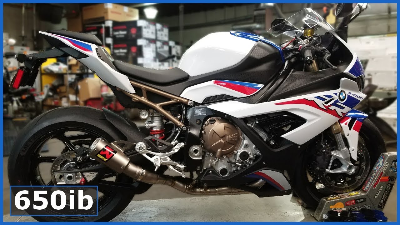 Установка полной выхлопной системы Akrapovic Shorty GP | BMW S1000RR 2020 года
