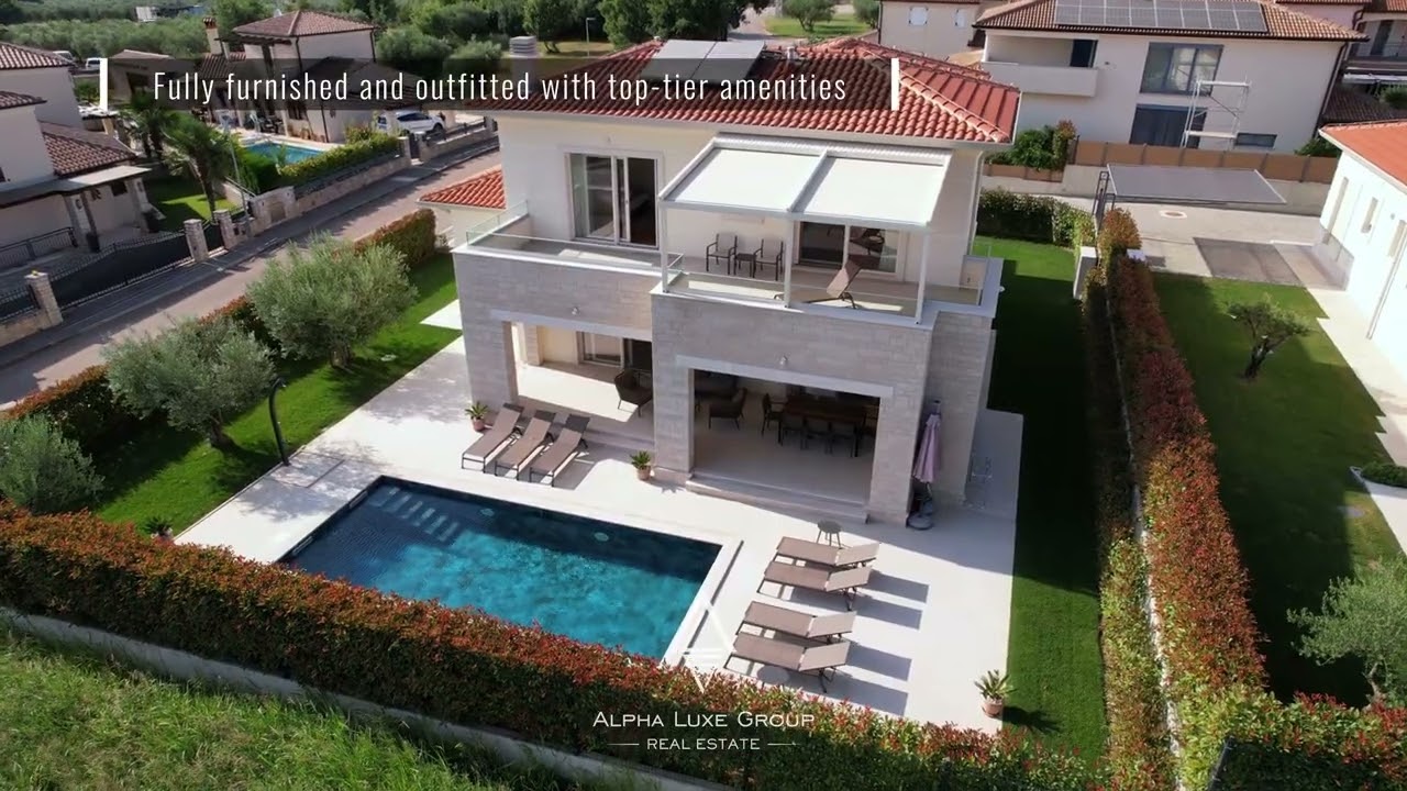 Vabriga, Istria | Magnificent villa with breathtaking sea and city panorama