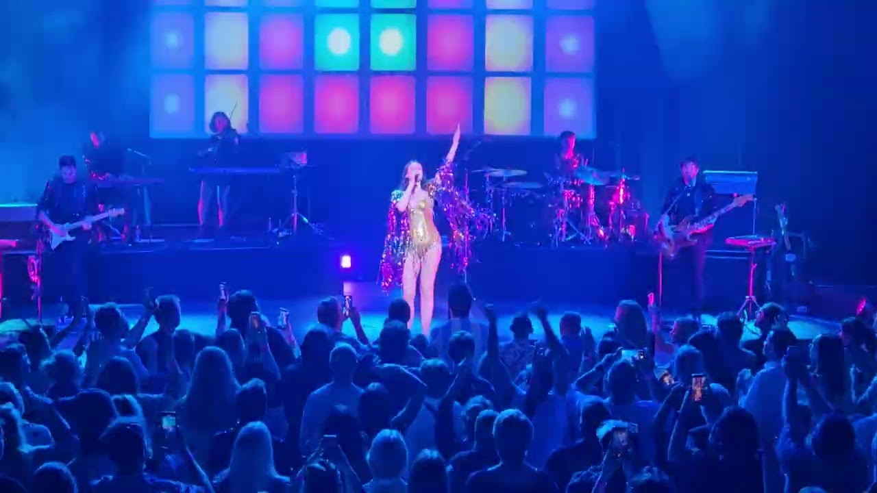 Sophie Ellis-Bextor - Murder on the Dancefloor Live in Christchurch, 4th of February 2026 