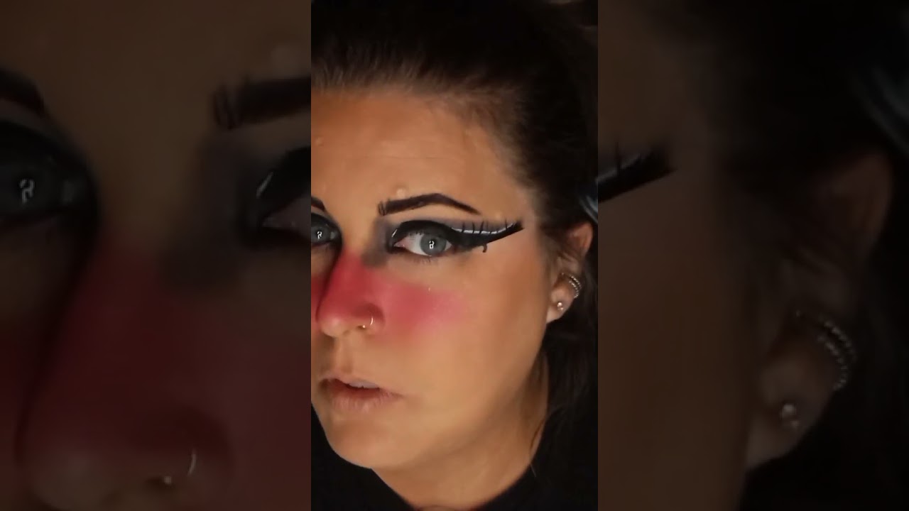 Vampire bat makeup 🕶️🩸🦇 #vampire #makeup #halloween