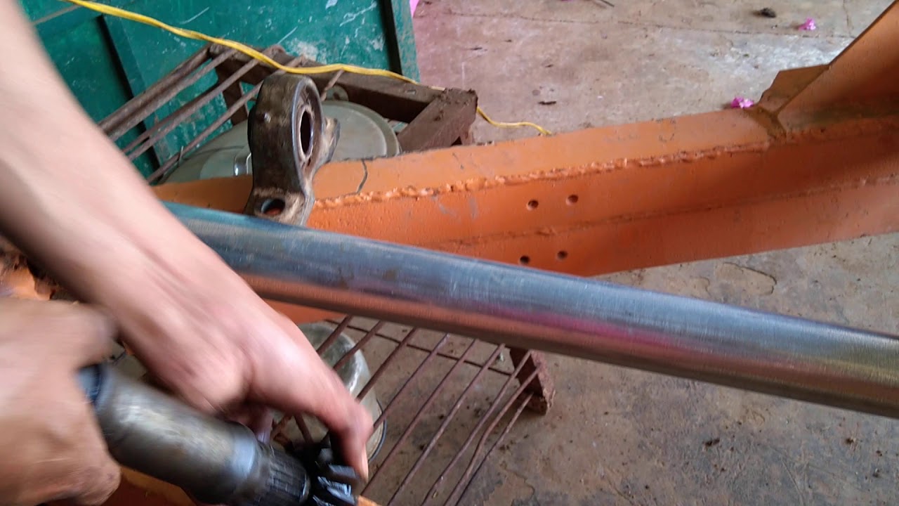 Cầu đẩy không cần hộp số... Nối trực tiếp từ cầu vào đuôi xới máy cày...