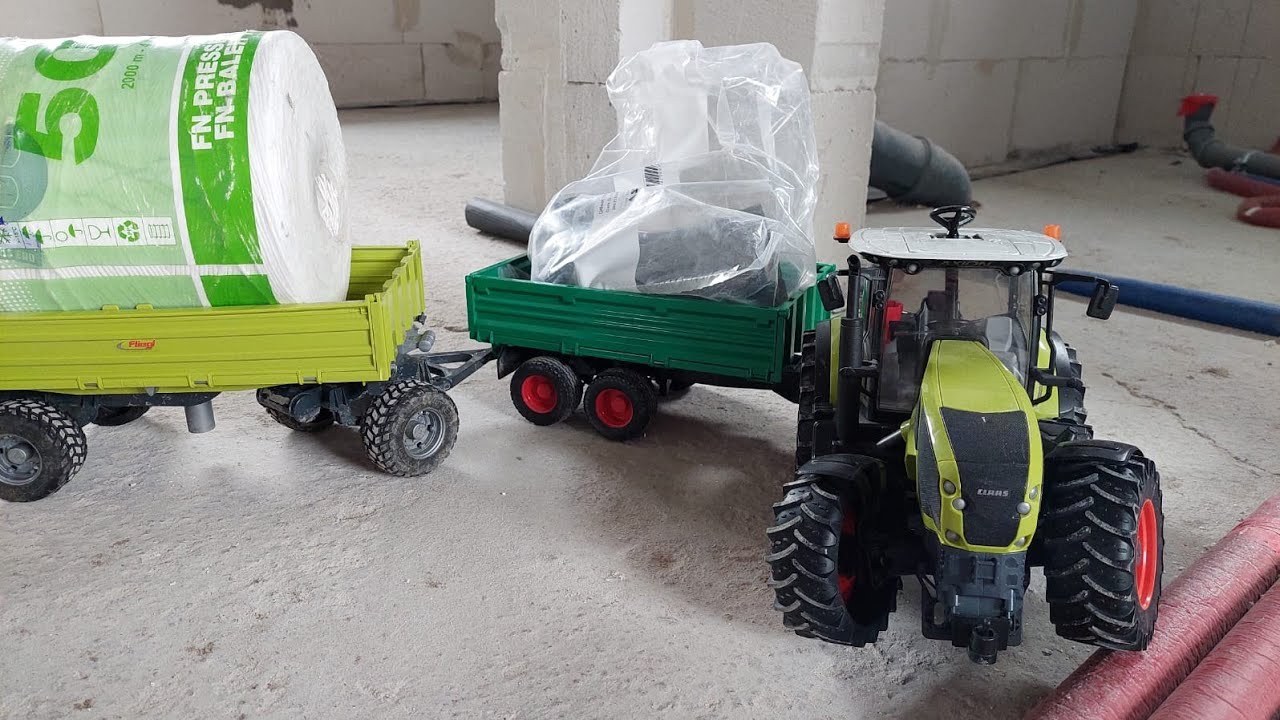 Zabawki Bruder talerzowanie Kuhn, traktory Claas, holowanie na stalowej linie, przyczepy.