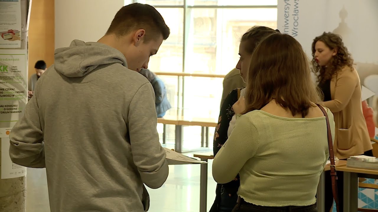 Rekordowa liczba kandydat&oacute;w na studia na UWr