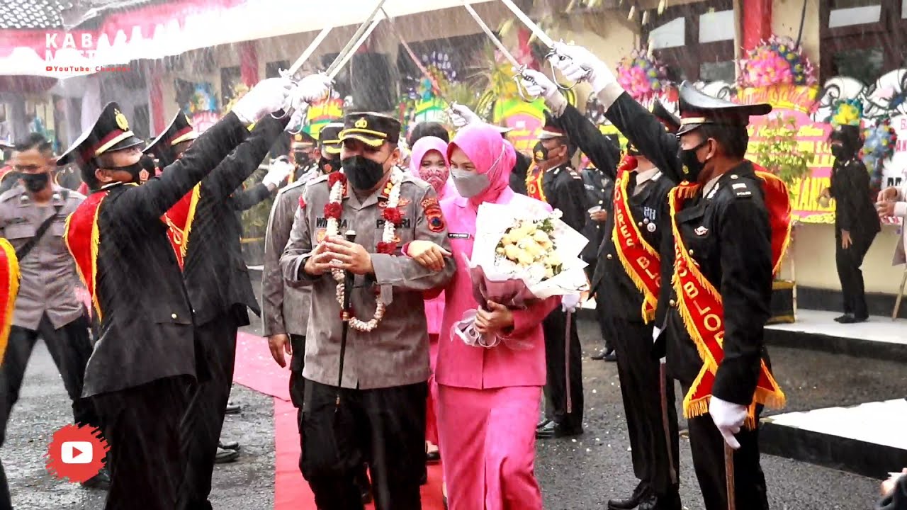 Detik Detik Hujan Deras Saat Pedang Pora