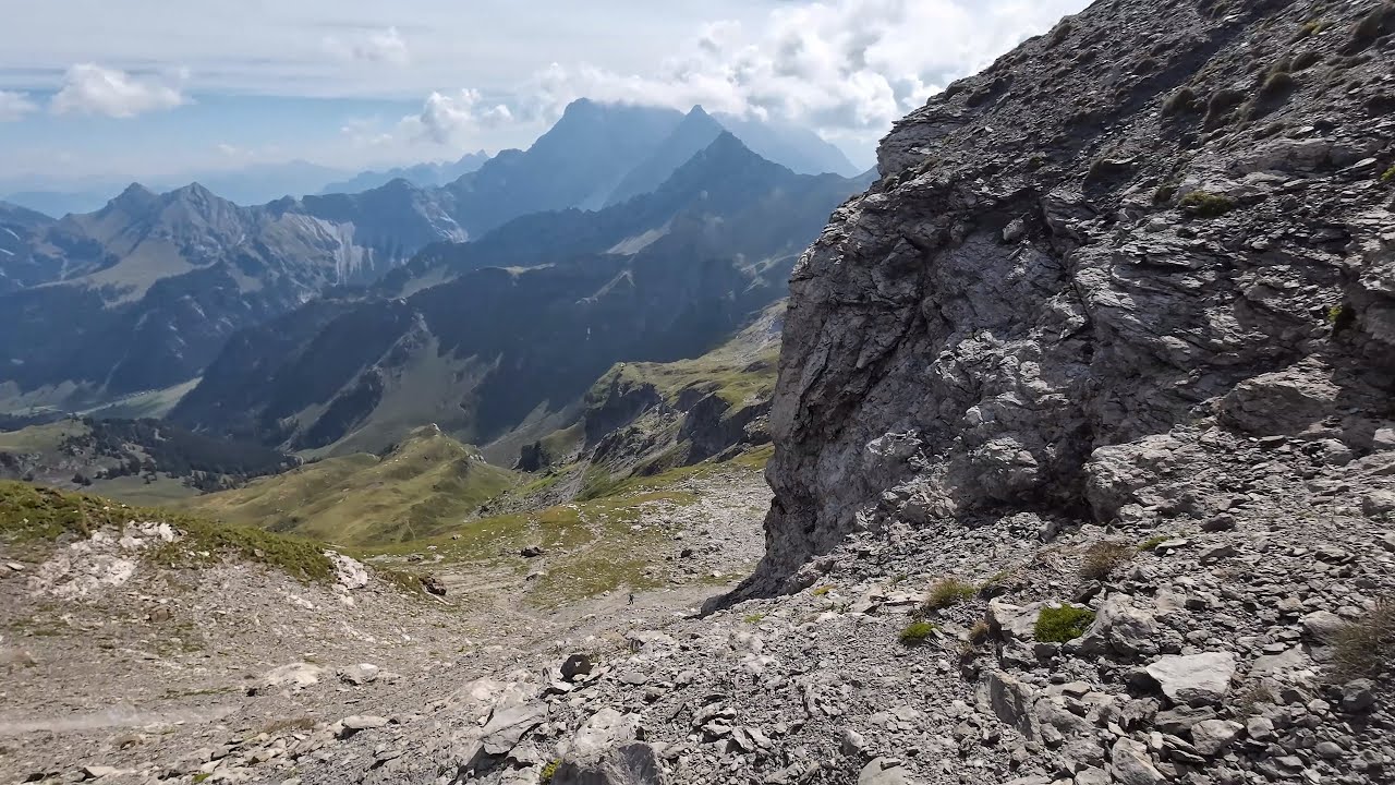NAAFKOPF 2.571 HM + AUGSTENBERG 2.359 HM - Rundwanderung im Rätikon ab Malbun  / Liechtenstein