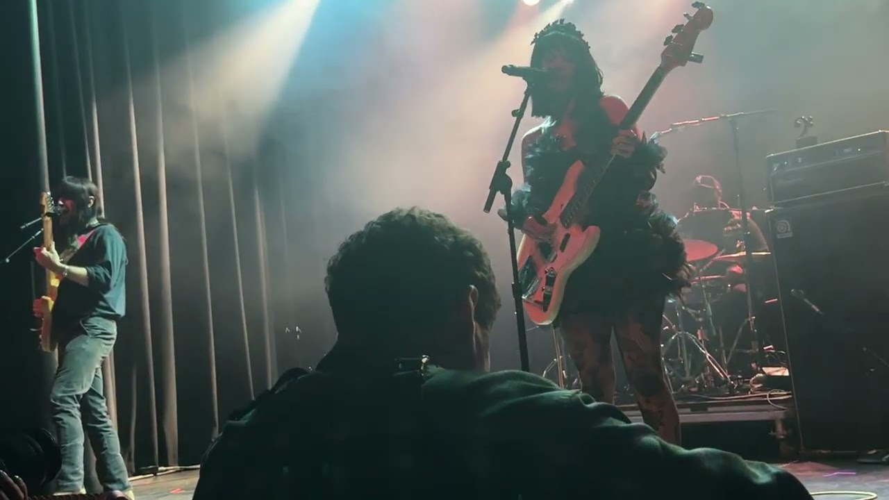 “First Class” — Khruangbin Live at the Bass Magazine Awards 2026
