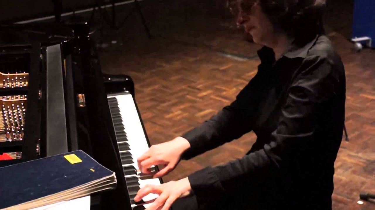 DINA UGORSKAJA plays Bach's Prelude No. 1 in C