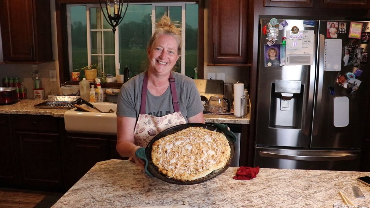 Copycat Godfathers Dessert Pizza - I finally got it right!