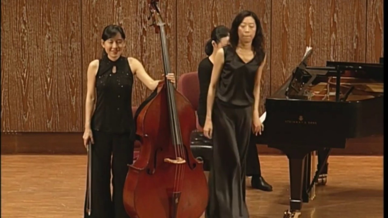 P. Hindemith - Sonata for Double Bass and Piano | Emilie Kuo (Live 2005)