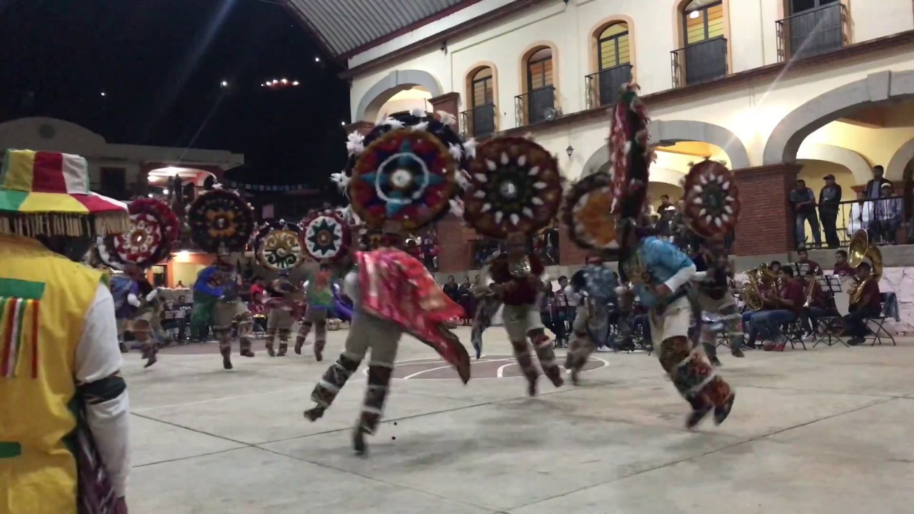Danza de la Pluma en Yalina