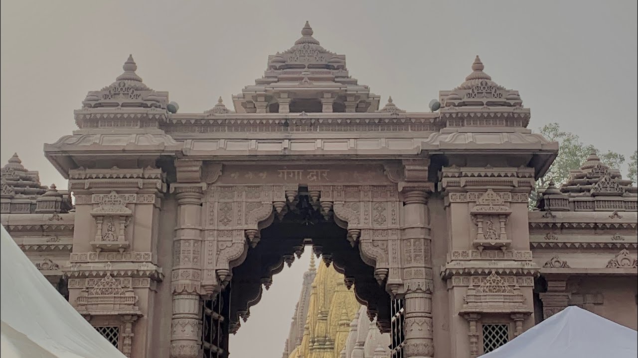 😍Finally, we are in the Shree Kashi Vishwanath 🛕| Varanasi | Namo ghat | Manikaranika | boating 🛶 