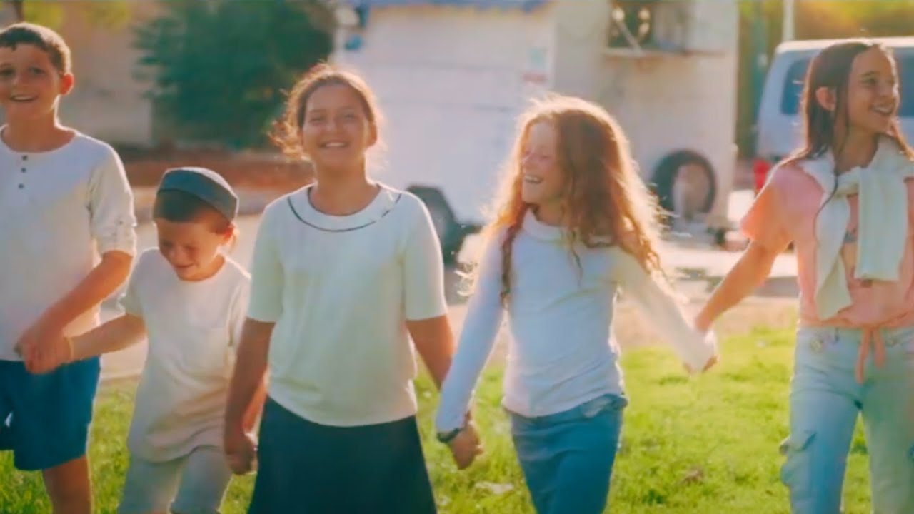 מחרוזת חי - שבט בני דוד \\ שירת המונים משפחתית 🎵