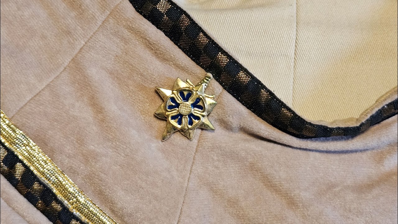 Battlestar Galactica Remembered - BattlestarGalactica.org Warrior tan uniform review!