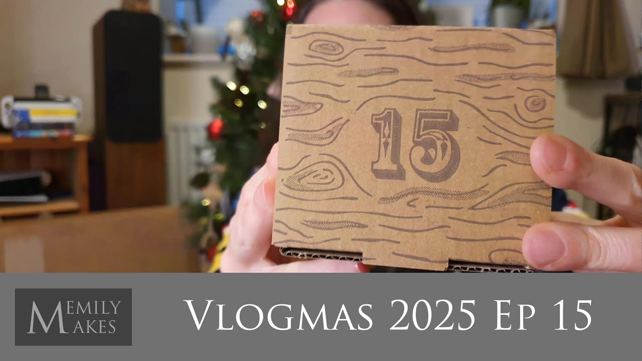 Vlogmas 2025, выпуск 15 — Открытие рождественских подарков и новости проекта.