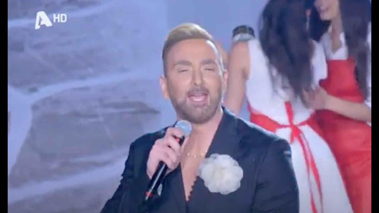 J2US: &Mu;&omicron;&nu;&alpha;&delta;&iota;&kappa;ό medley &alpha;&pi;ό &tau;&omicron;&nu; &Nu;ί&kappa;&omicron; &Kappa;&omicron;&kappa;&lambda;ώ&nu;&eta;
