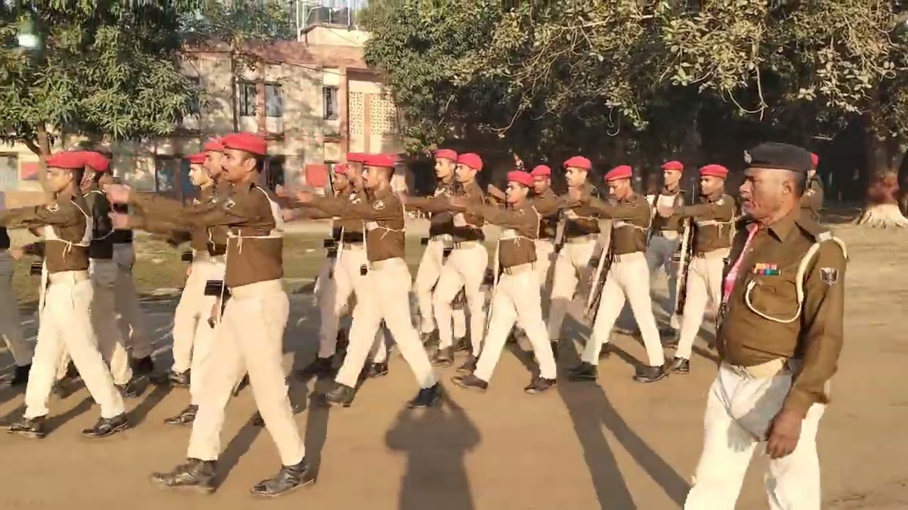 Katihar police prade in line position