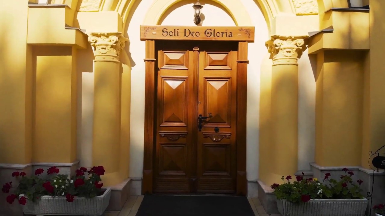 84.zsoltár: Sóvárgás a Templom után - Elmondja: Százvai László